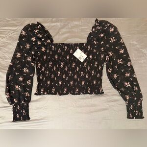 Forever 21 Black Floral Cropped Blouse